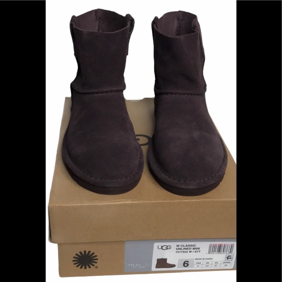 UGG w Classic Unlined Mini size 6 - Picture 1 of 9